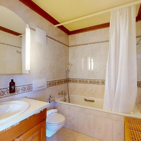 Apartament Abitaziun Bristol - Champfer